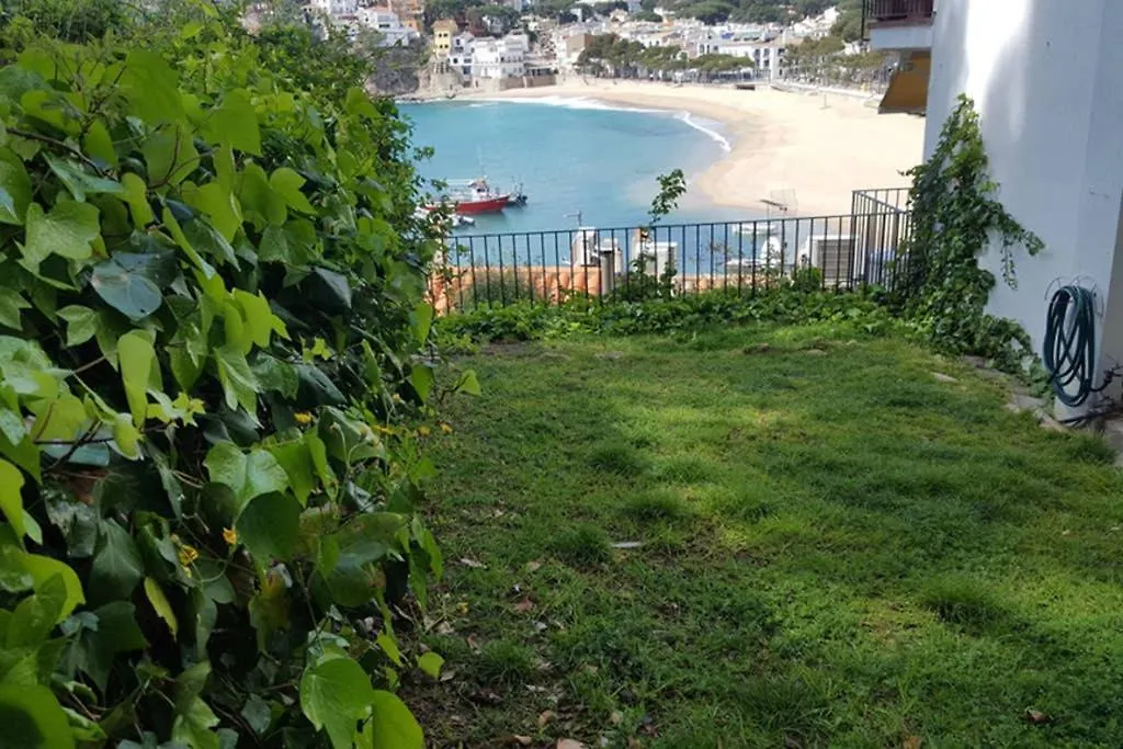 Luxury Apartment In Front Of The Sea Лафранч