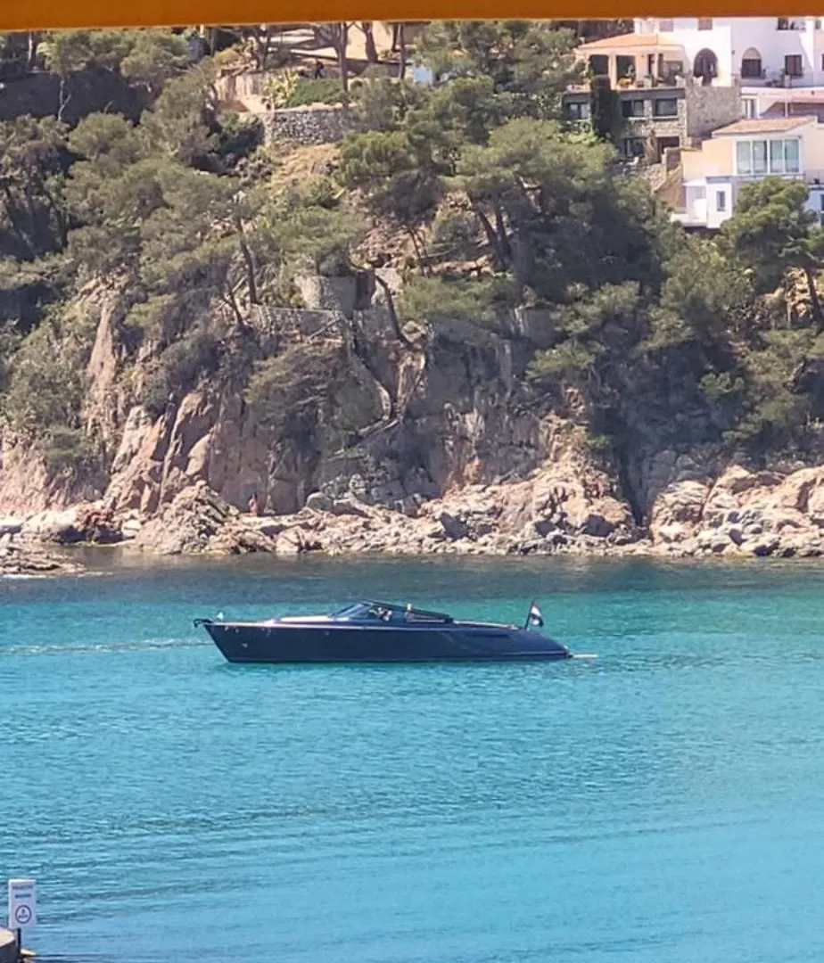 Luxury Apartment In Front Of The Sea Лафранч